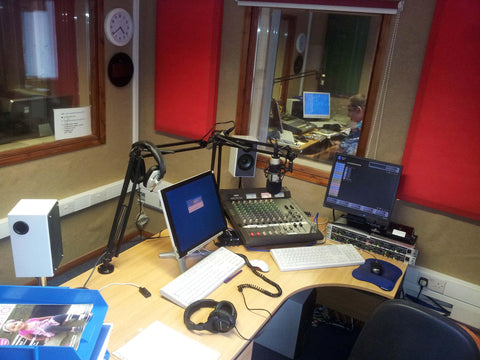 Radio Jockey RJ Course - Devs Music Academy  - Award Winning Dance & Music Academy in Pune - Best Sound Engineering Course